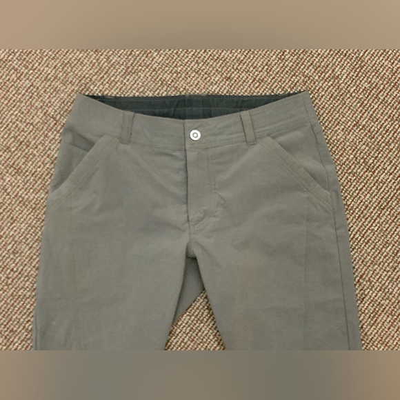 Men's 33 x 32 KUHL DECEPTR Grey Khaki Lightweight Technical Hybrid Hiking Pants - Picture 2 of 14